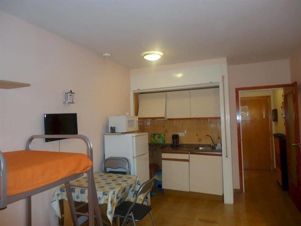 Apartamentos Acapulco Family Resort โยเรตเดมาร์ ภายนอก รูปภาพ